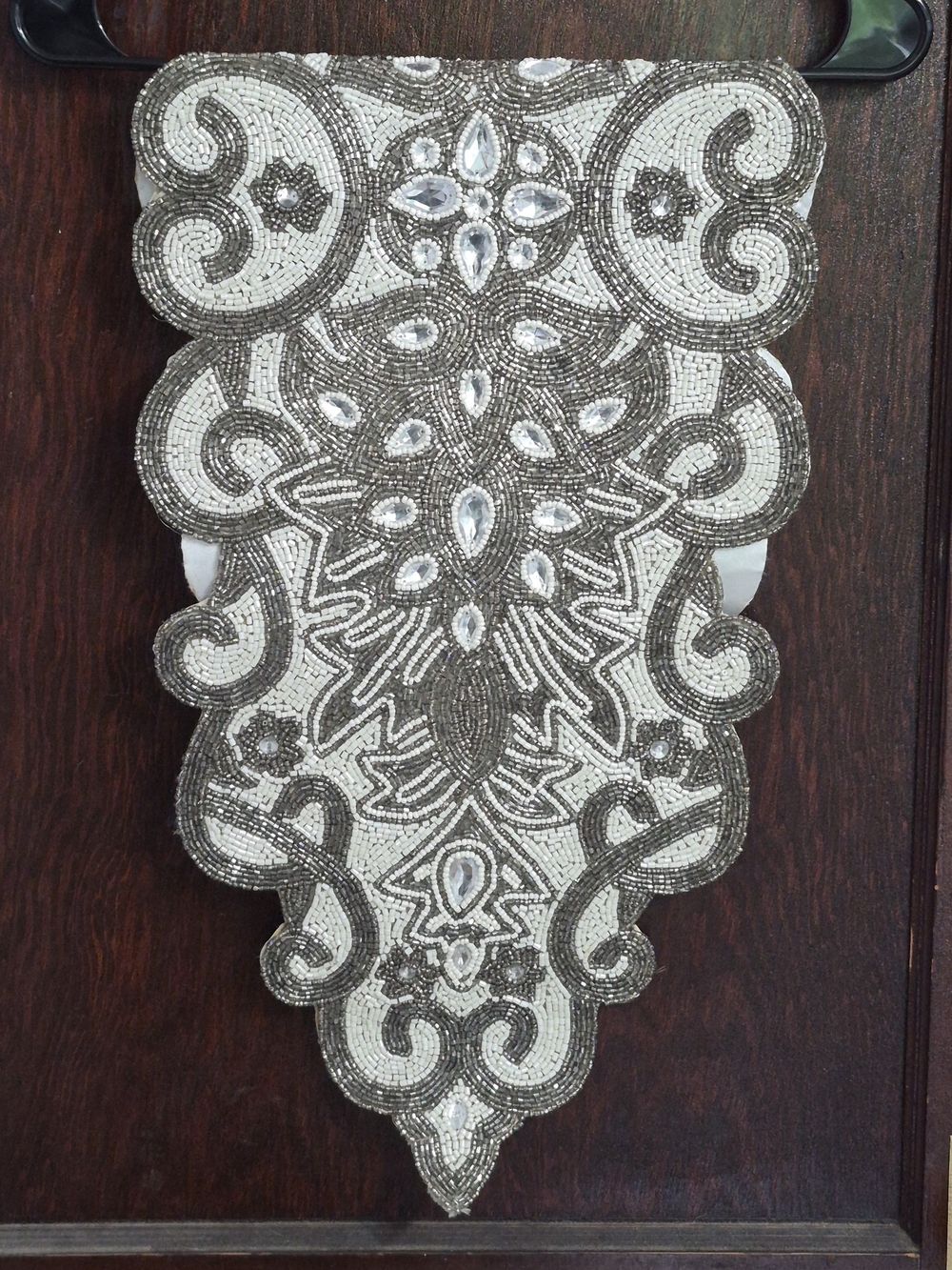 Pier 1 Silver and White Beaded Table Runner with Crystal Accents